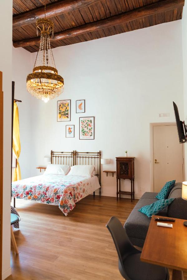 Relais Cuorenapoletano Napoli Bagian luar foto