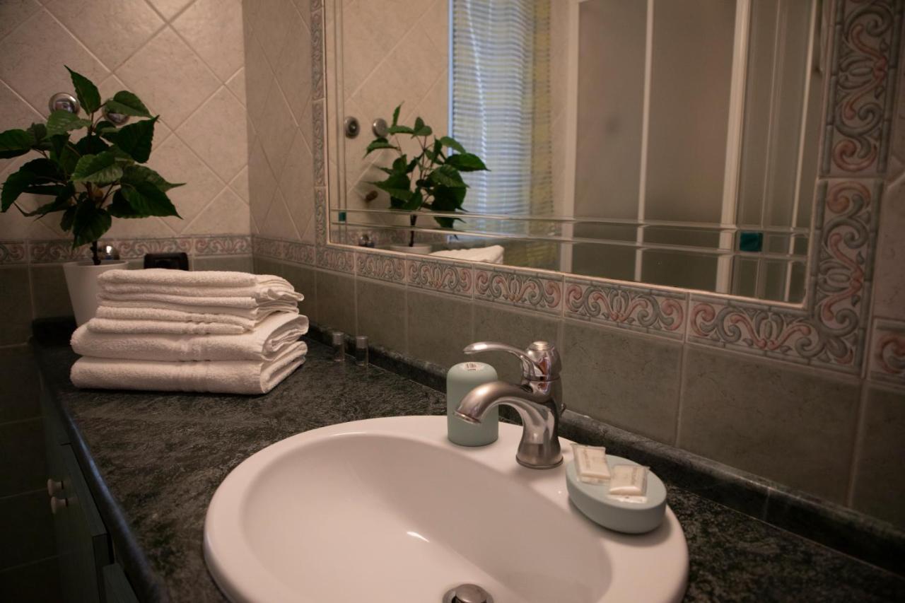 Relais Cuorenapoletano Napoli Bagian luar foto