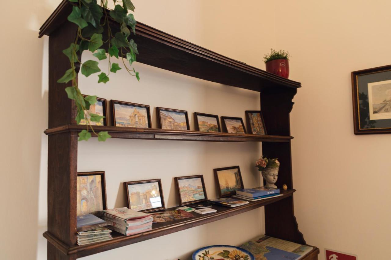 Relais Cuorenapoletano Napoli Bagian luar foto